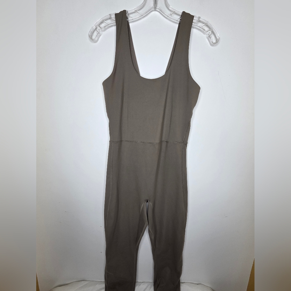 All in Motion Size M Beige Bodysuit - Picture 2 of 8